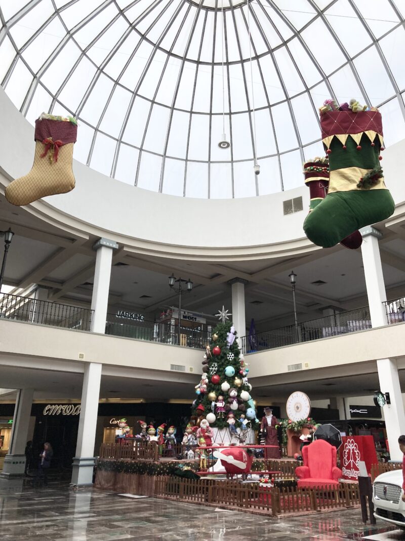 mall-christmas-tree